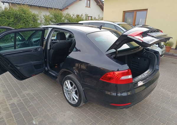 Skoda Superb cena 43900 przebieg: 300000, rok produkcji 2013 z Chojnice małe 301